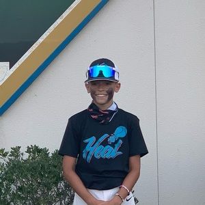 Meet your Posher, Ethan